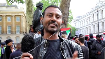 تظاهرة السودانيين بلندن دعما للثورة السودانية – لندن